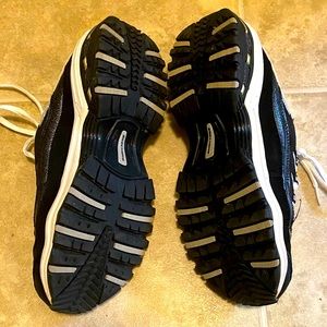 Skechers sport slip-ons